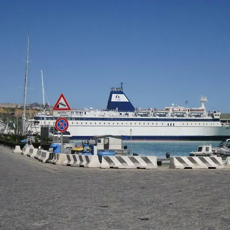 Apartment The Harbour House Porto Empedocle